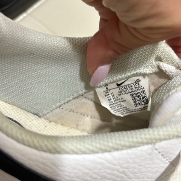 Nike sneakers Mens sz 8 - Picture 3 of 5